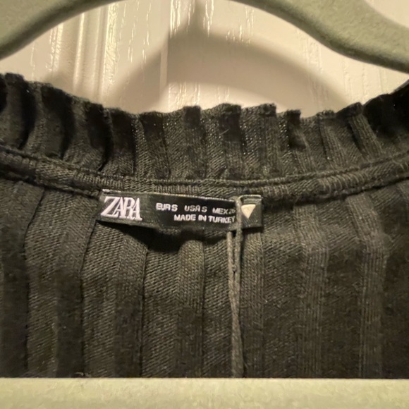 NWT- Zara ribbed crop top - Picture 10 of 10